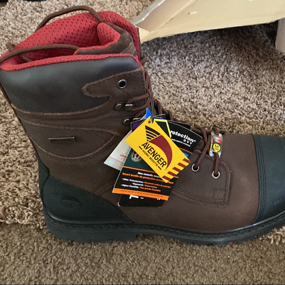 Avenger work boots